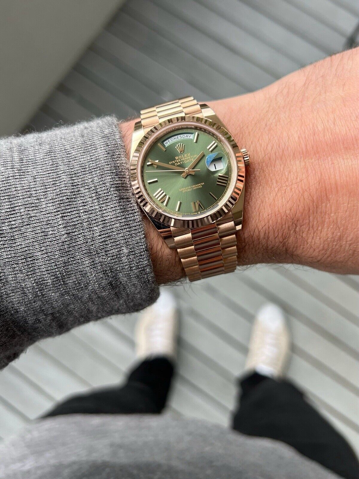 Rolex Gold Automatic Oyster Perpetual Day-Date 40 + boîte Rolex offerte + Papier d'authenticité + 1 an de garantie + Livraison gratuite