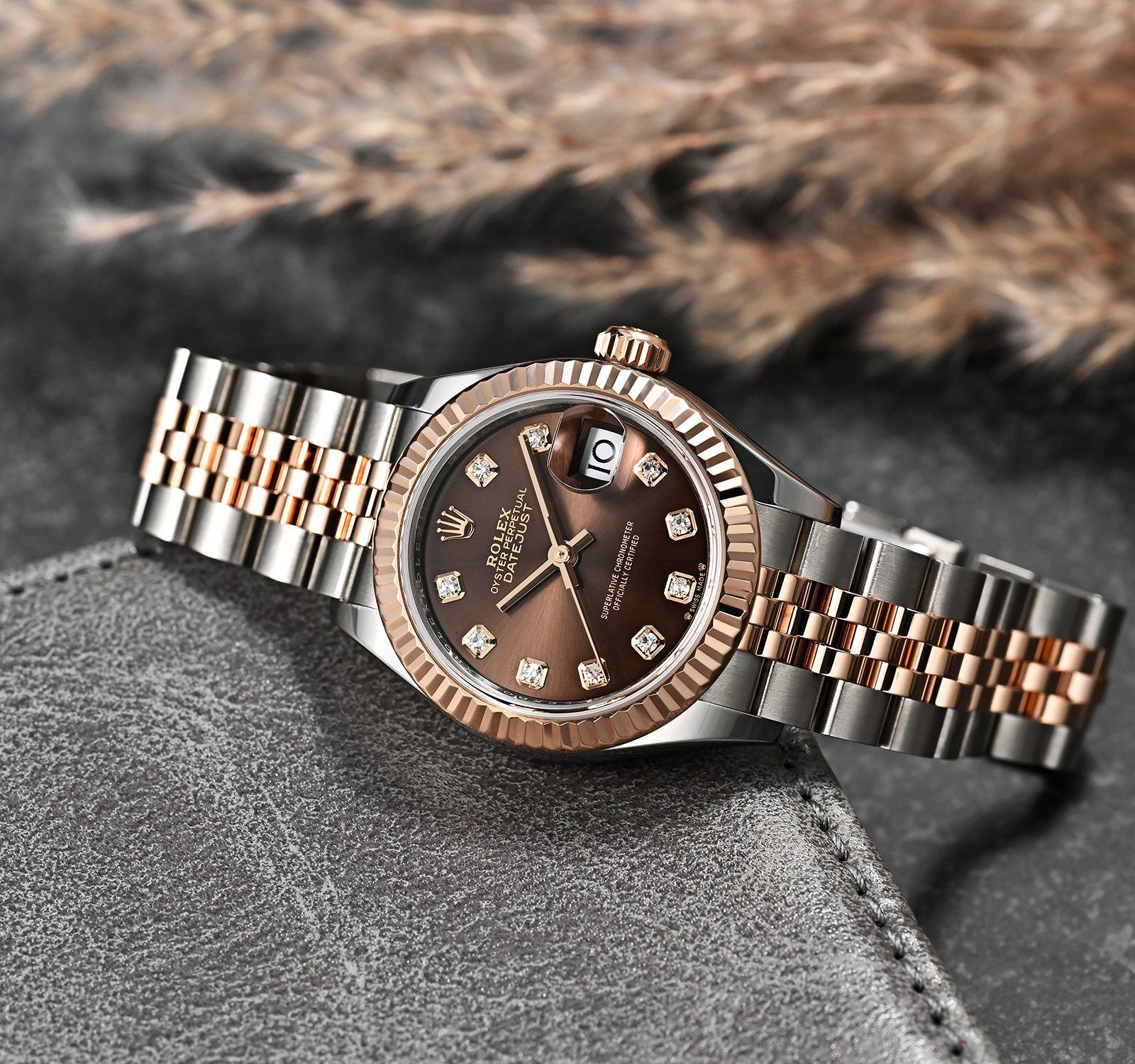 Rolex Lady-Datejust 28 — 18 kt Everose Gold · Chocolate Dial · Diamond Bezel | 1:1 Premium Clone + Full Box